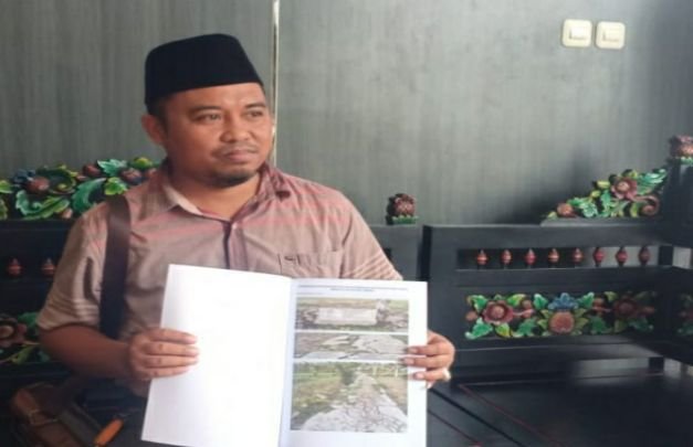 Foto: Rausi Samorano , Kuasa hukum warga Desa Errabu Bluto Sumenep