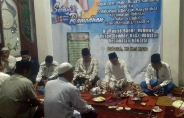 Foto: suasana Safari Ramadhan di Desa Robatal 