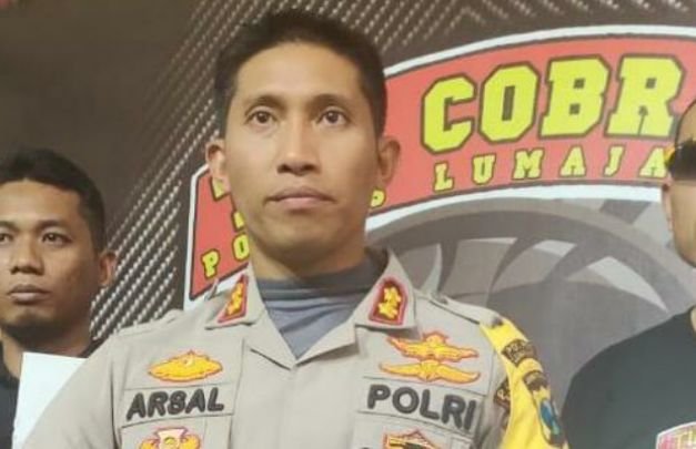 Foto: Kapolre Lumajang AKBP DR muhammad Arsal Sahban SH SIK MM MH