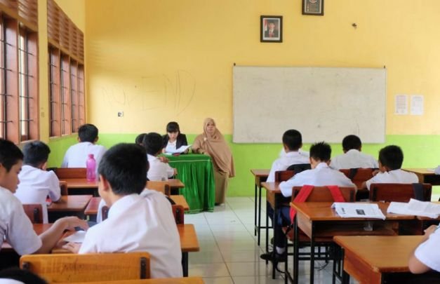 Foto: kegiatan belajar mengajar di smp negeri 30 makassar