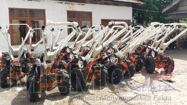 Foto : Alsintan jenis Hand Traktor siap didistribusikan ke petani Tembakau di Kabupaten Sampang 