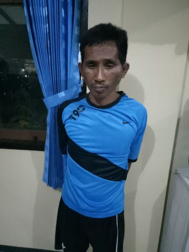 Foto: Tersangka Pengedar Sabu Yang Dibekuk Petugas