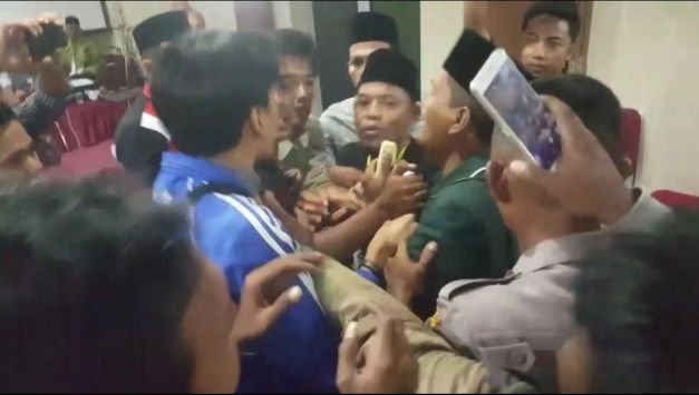 Foto: aksi gabungan saksi parpol di pamekasan