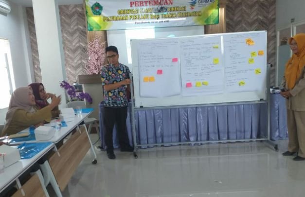 Foto: Pertemuan Orientasi Strategi Komunikasi Perubahan Bagi Tenaga Kesehatan