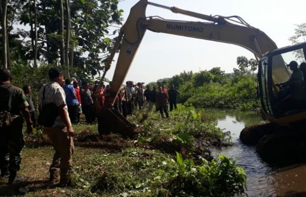Foto: kegiatan bersih-bersih di Lumajang