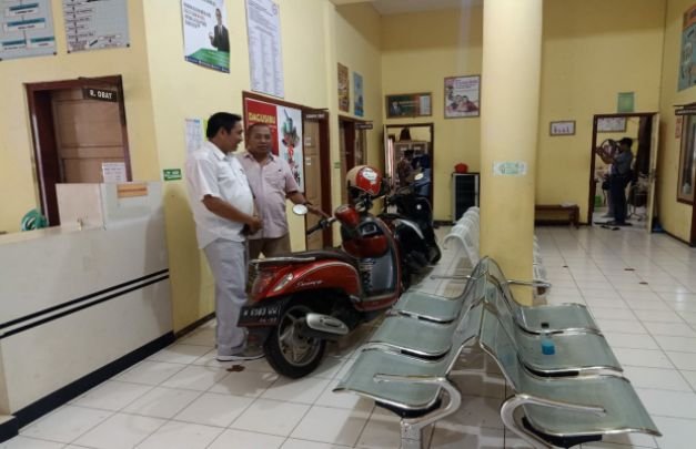 Foto: Komisi IV DPR saat sidak ke Puskesmas Batuan