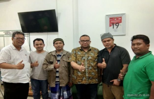 Foto: Dua dari kanan Badrul Aini bersama pengurus PBB lainnya