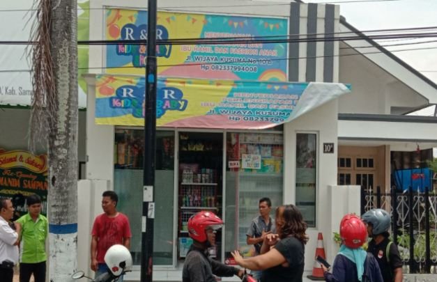 Foto : Nampak Minimarket koban perampokan bersenjata api