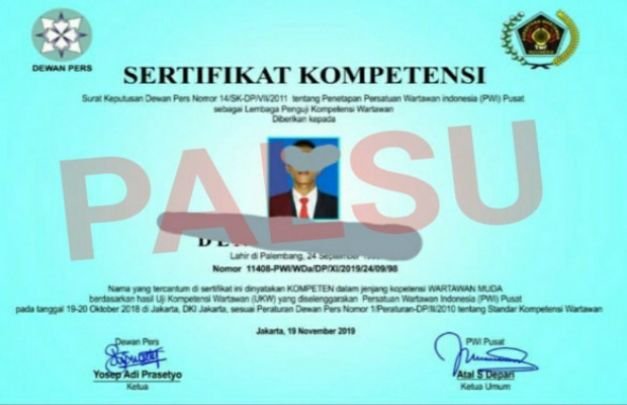 Foto : Ilustrasi Sertifikat UKW