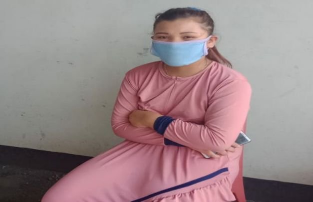 Foto : Hotimah Gadis Cantik Waktu Ada Ditempat Karantina.