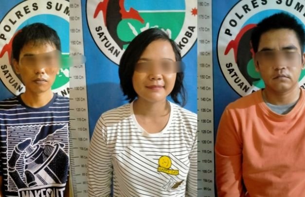 Foto: tiga tersangka narkoba yang berhasil diamankan petugas kepolisian polres sumenep