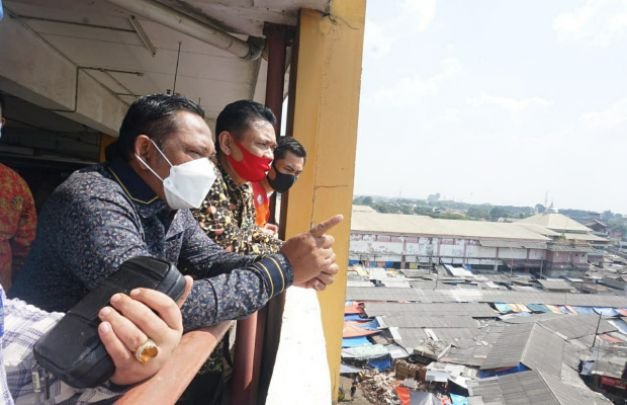 Foto : Kunjungan Bupati Bekasi ke Pasar Baru Cikarang