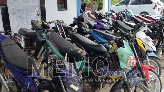 Foto : Puluhan sepeda motor balap liar yang berhasil diamankan polisi 
