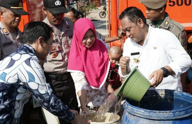 Foto: Solusi Bupati Bekasi atasi bencana kekeringan 