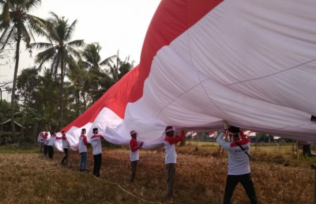 Foto : Acara Pengibaran Bendera Merah-Putih
