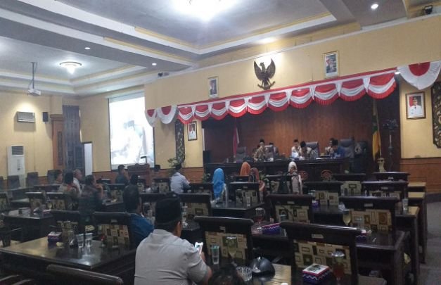 Foto: suasana Paripurna Pembentukan AKD di DPRD Sumenep