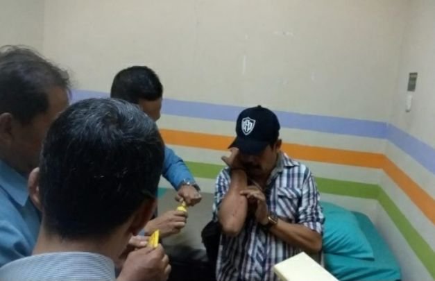 Foto: korban serempetan saat dijengok teman2nya