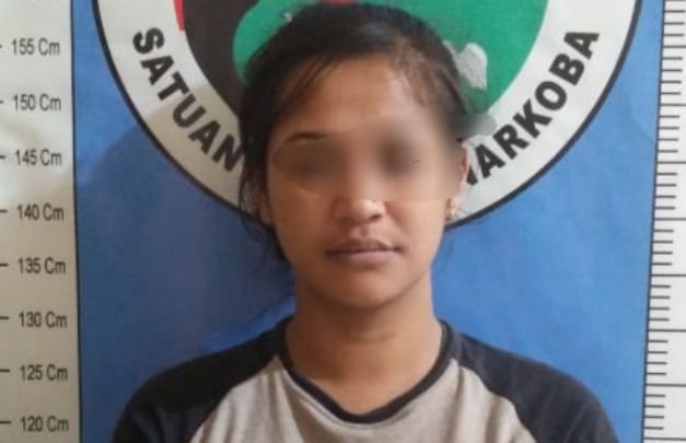 Foto: Tersangka berikut barang buktinya