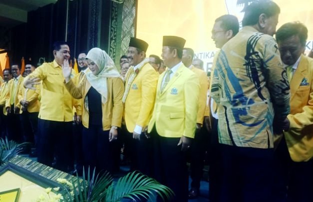 Foto: H. Akhmad Marjuki dan Hj. Neneng Hasanah Yasin 