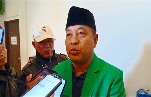 Foto : Ketua DPC PPP Kabupaten Lumajang, H. Sudi. (Doc.memoonline).