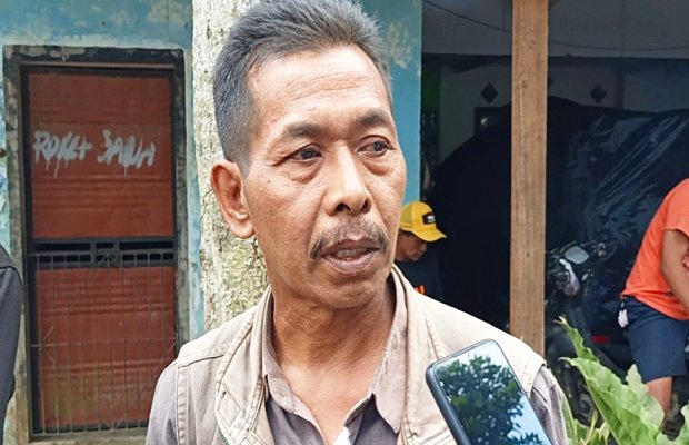 Foto : Asan, Ketua Kelompok Petani Kali Jeruk Gunung Lemongan. (Doc.memoonline).