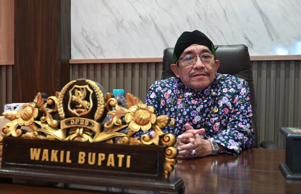 Foto: Wakil Bupati Sumenep, KH. Imam Hasim