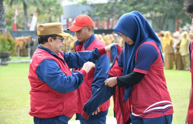 Foto: Wabup Imam Hasyim saat Melepas Kontingen POPDA XV Jatim 2026